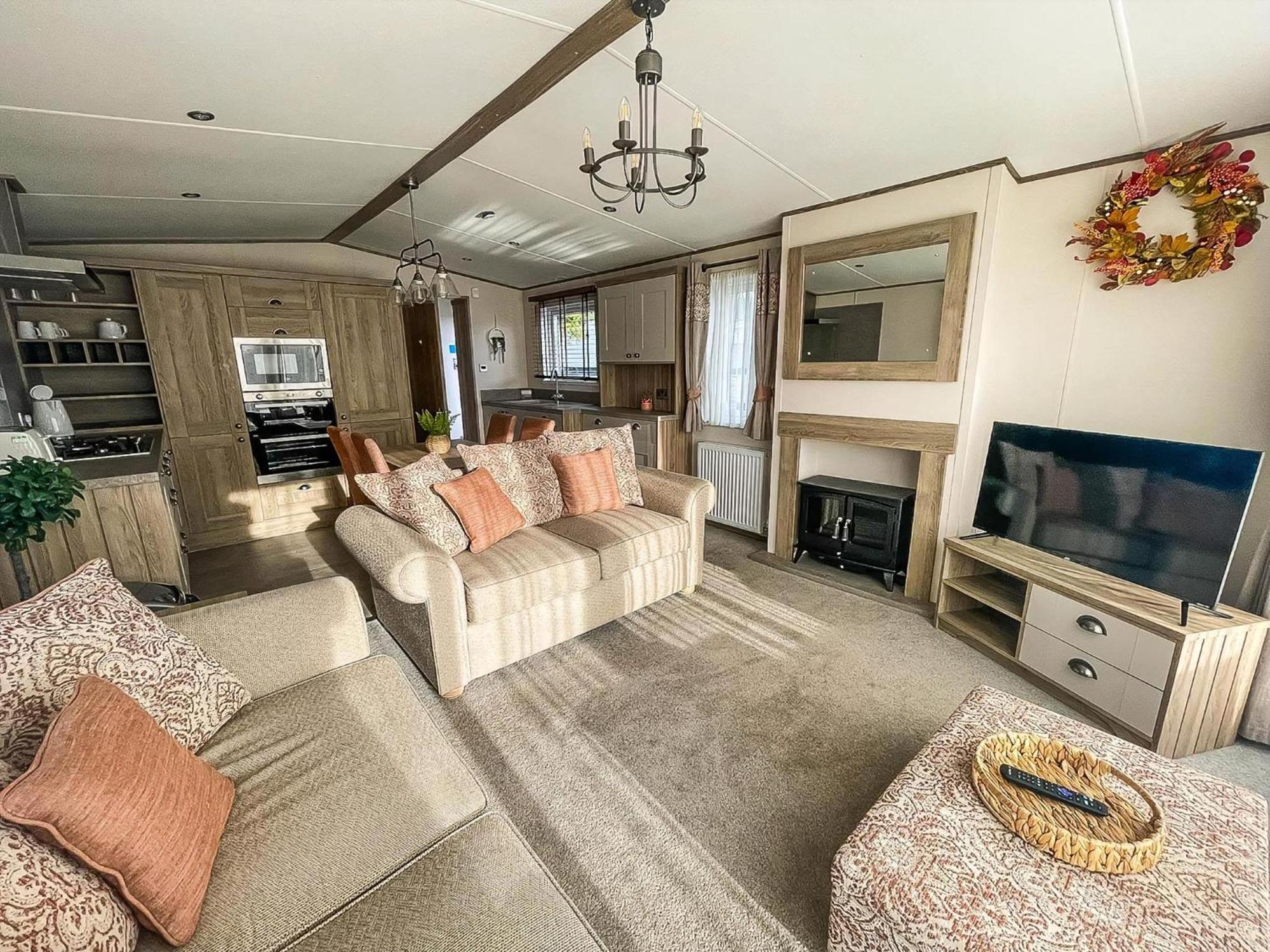 Stunning 8 Berth Caravan With Decking At Kessingland Beach Ref 90017D Benacre エクステリア 写真